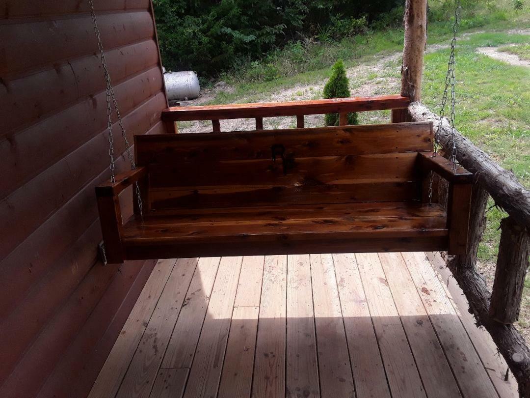 Amish Made Cedar Cabin With A Loft On A Buffalo Farm Close To The Buffalo River Marshall Exterior photo